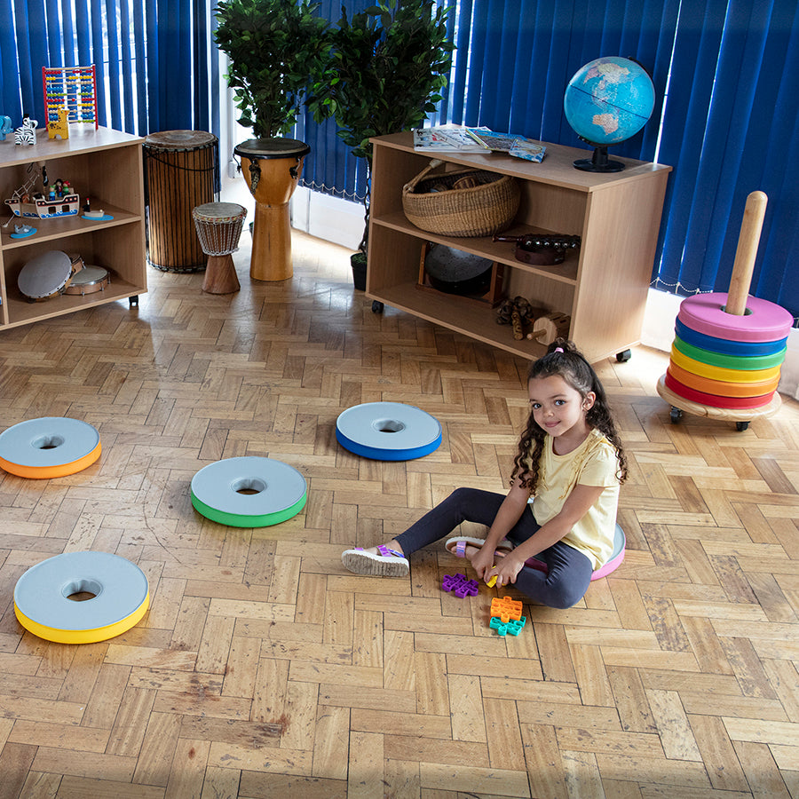 Donut™ Multi-Seat Trolley with 12 Cushions